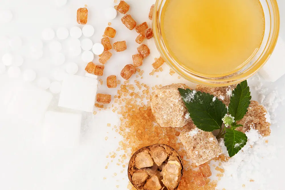 sweetener-honey-stevia-brown-sugar-white-sugar-close-up
